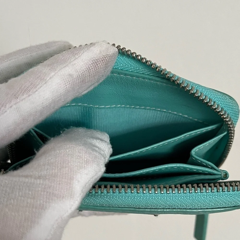 TIFFANY & Co. blue zip around wallet Italy